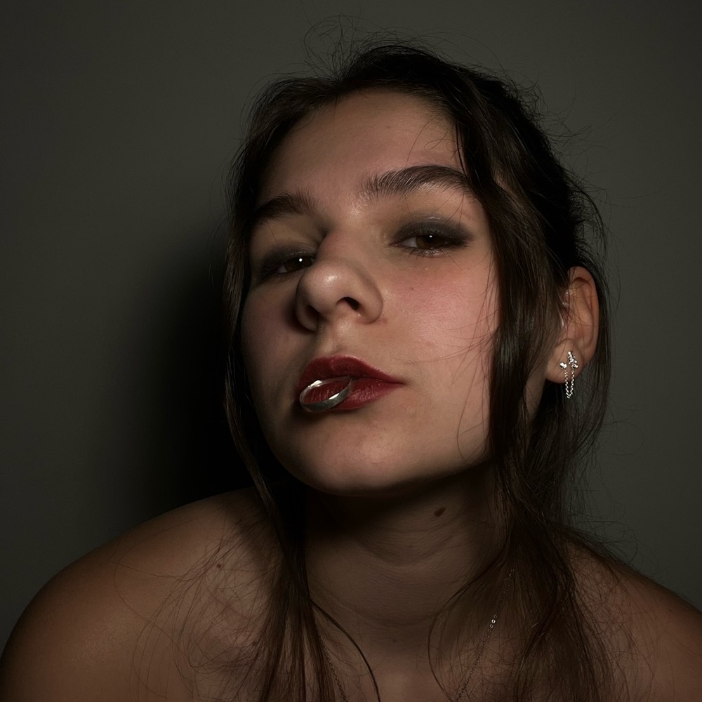 Meet your Posher, Hope